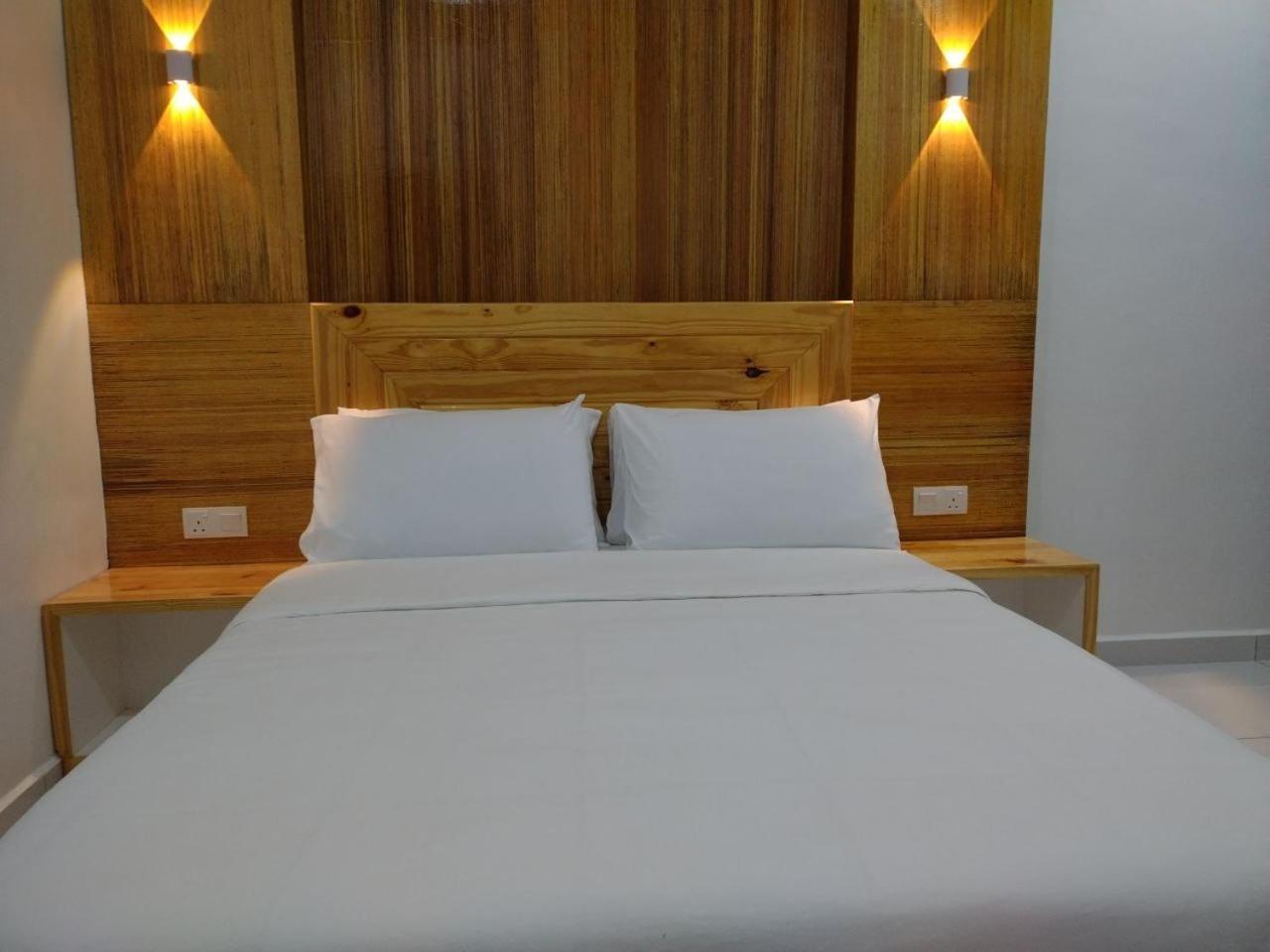 Funduq Al Busyra Motel Pantai Cenang  Eksteriør bilde
